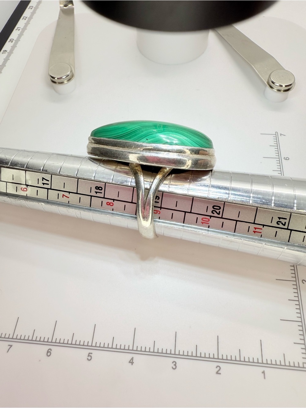 Southwestern Vintage Sterling Silver Malachite Statement Ring - Size 9 - Picture 5 of 16